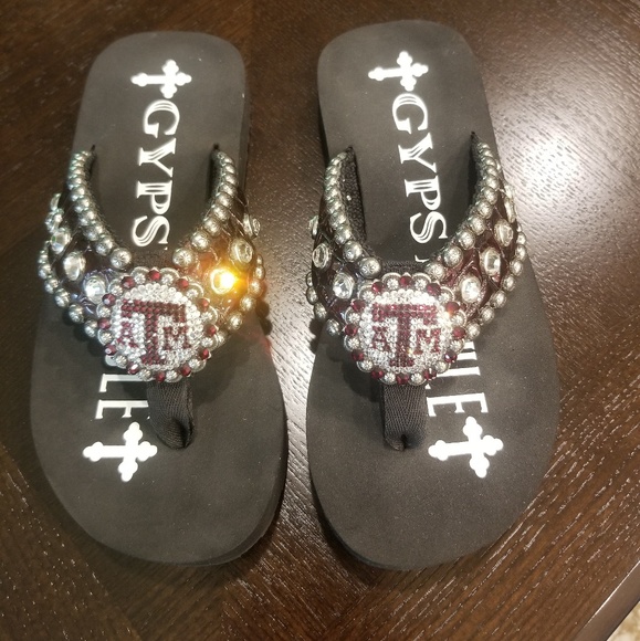 GYPSY SOULE ~ TEXAS A&M ~ REVEILLE ~ FLIPFLOPS ~ 6 - Picture 4 of 5